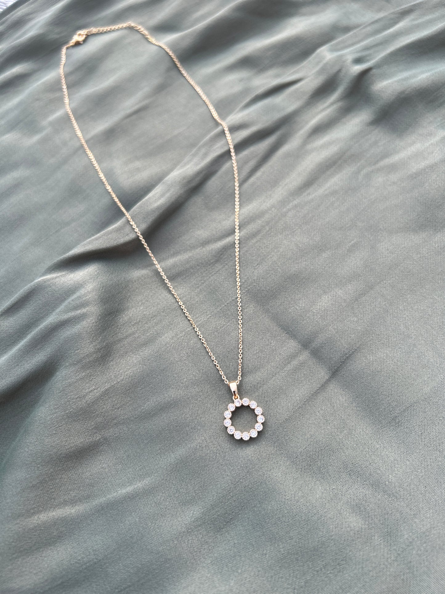 Elegant Pendant Necklace