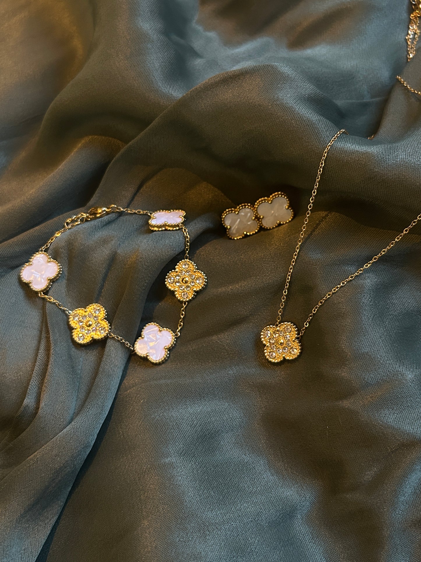 Clover Set